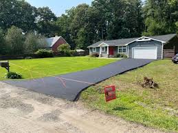 Best Recycled Asphalt Driveway Installation  in Hartford, KY